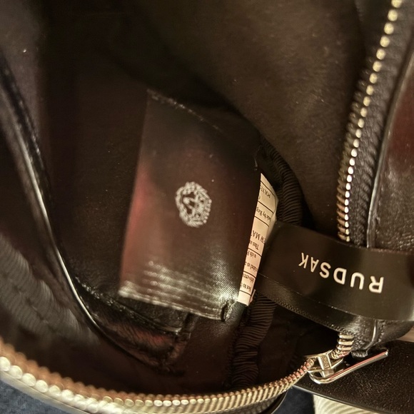 Metallic Silver and Black Quilted Women's Belt Bag - Picture 7 of 7